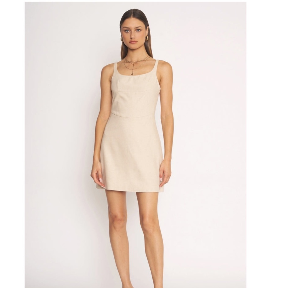 4SI3NNA Myrah Dress
